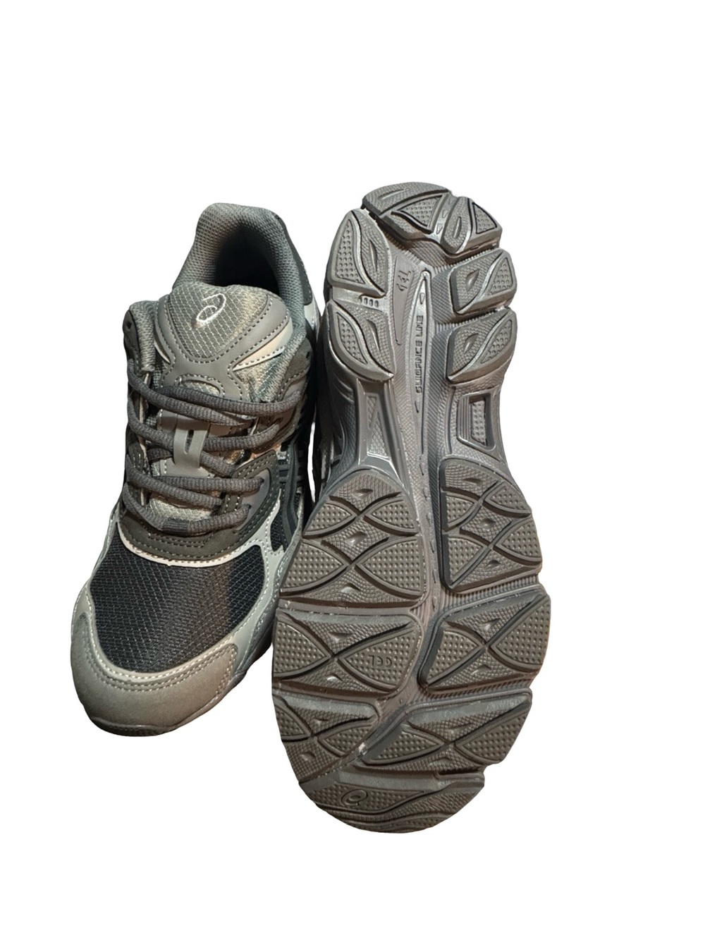 ASICS Men's Gray Athletic Running Shoes - Picture 6 of 8
